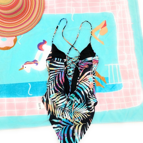 NEW Bar III One-Piece Palm Print Swimsuit Small - Picture 2 of 6